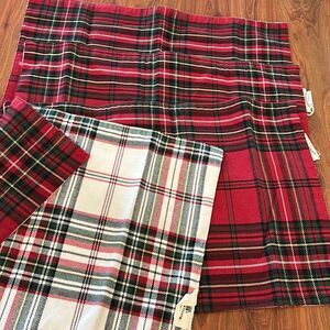 Bee & willow reversable read white green plaid Christmas holiday set of four pla